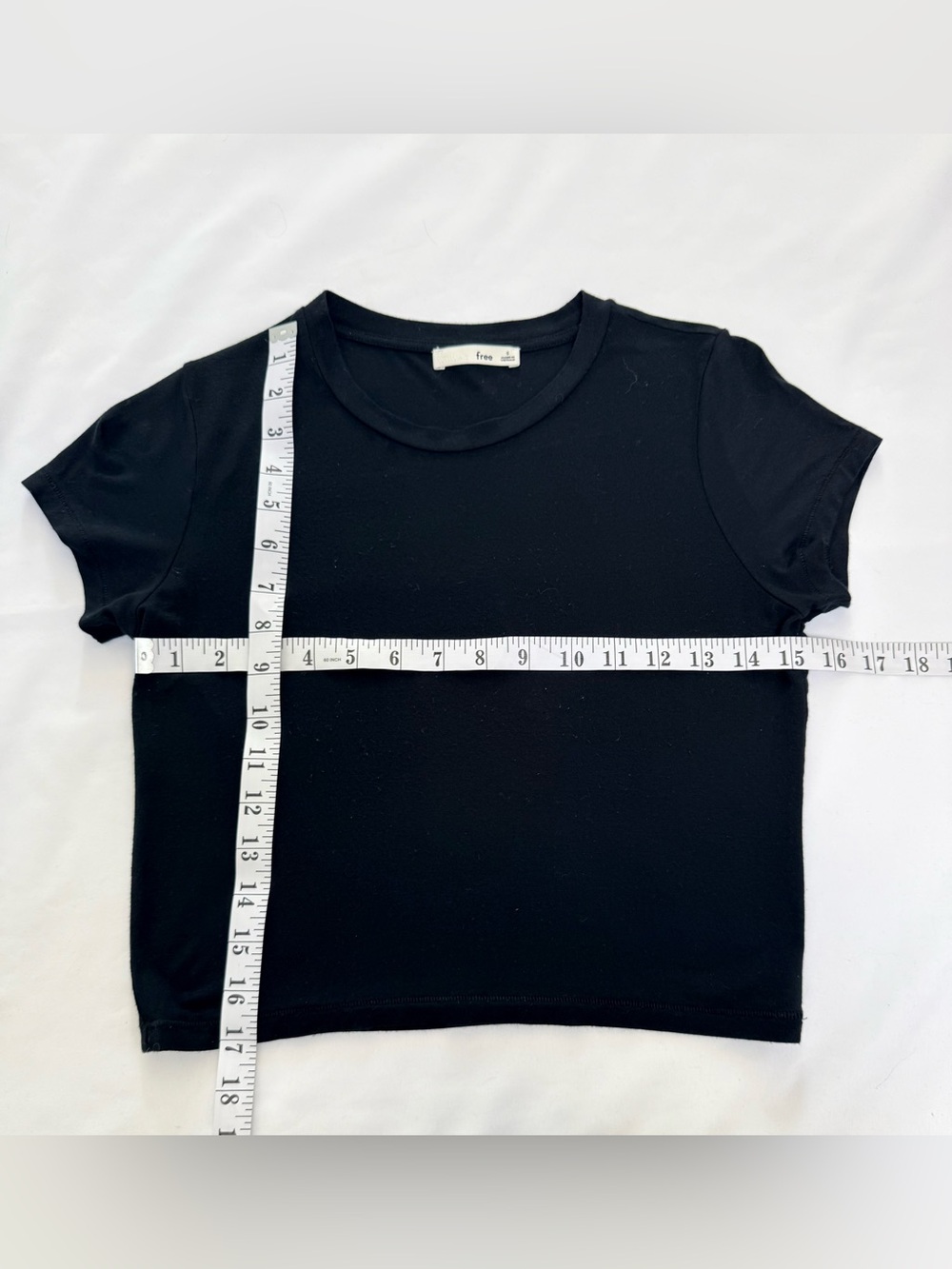 Aritzia Wilfred Free Black Cropped Tee Minimalist Everyday Essential S - Picture 5 of 5